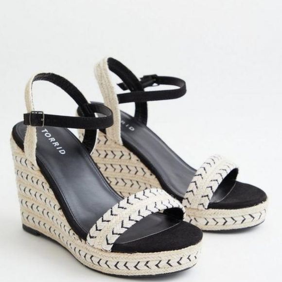 Shoes - NWB Torrid Platform Wedge Sandals sz 10 1/2W